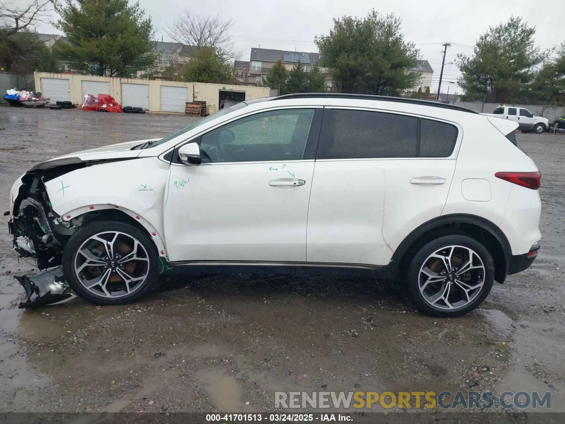 14 Photograph of a damaged car KNDPRCA60L7829607 KIA SPORTAGE 2020