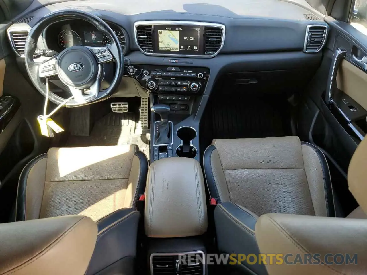 8 Photograph of a damaged car KNDPRCA63L7721403 KIA SPORTAGE 2020