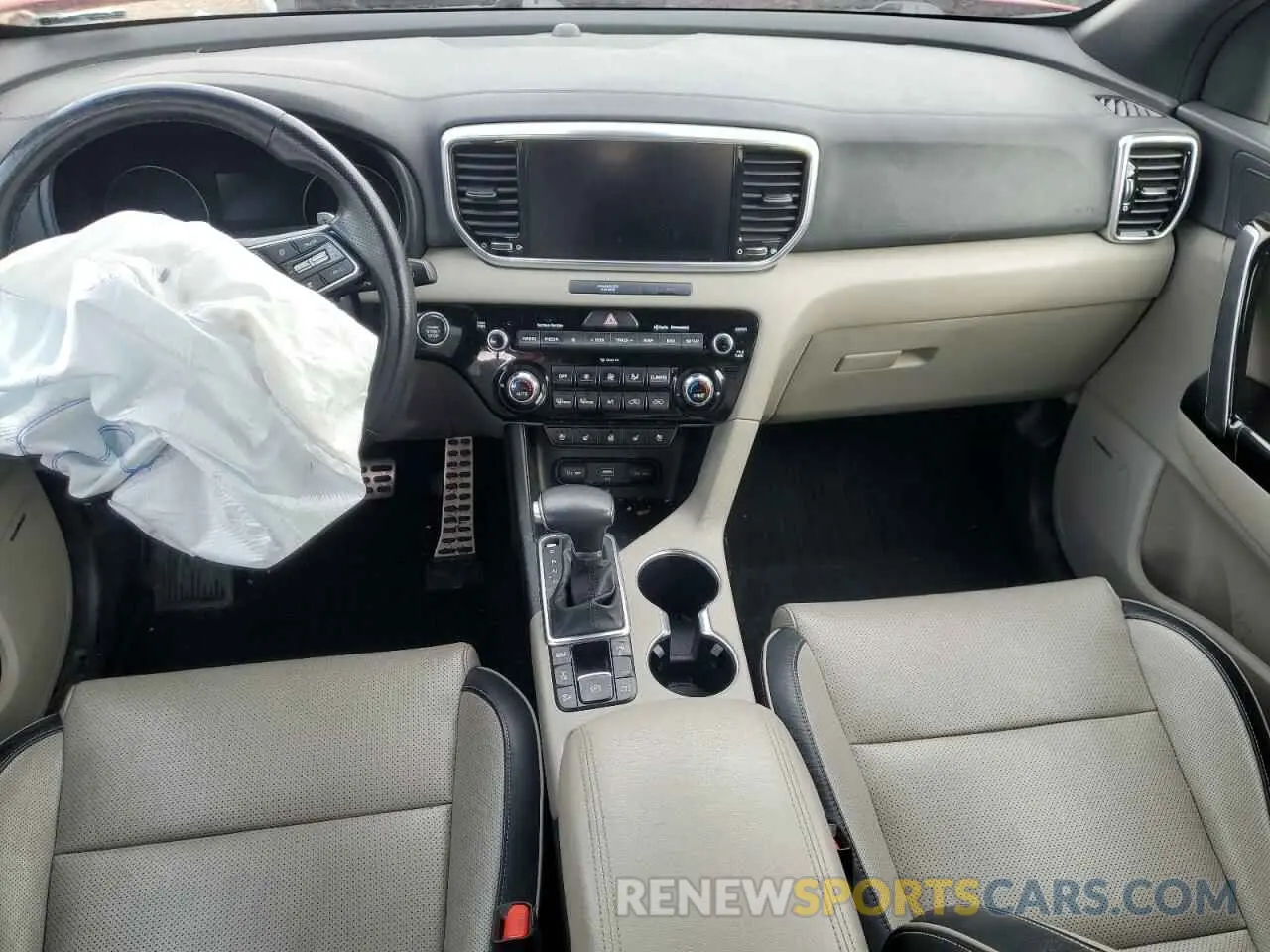 8 Photograph of a damaged car KNDPRCA65L7802466 KIA SPORTAGE 2020