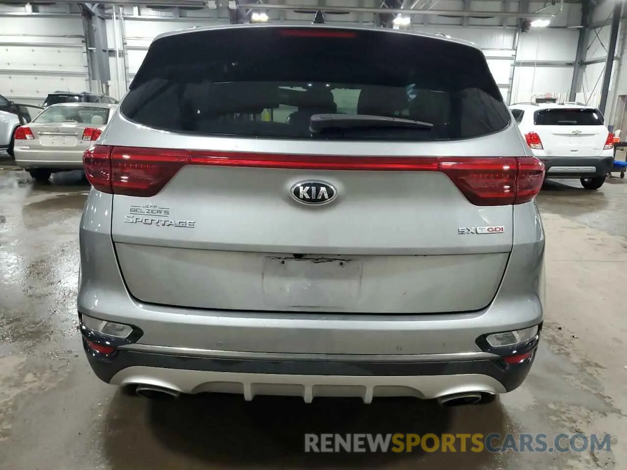 6 Photograph of a damaged car KNDPRCA69L7800834 KIA SPORTAGE 2020