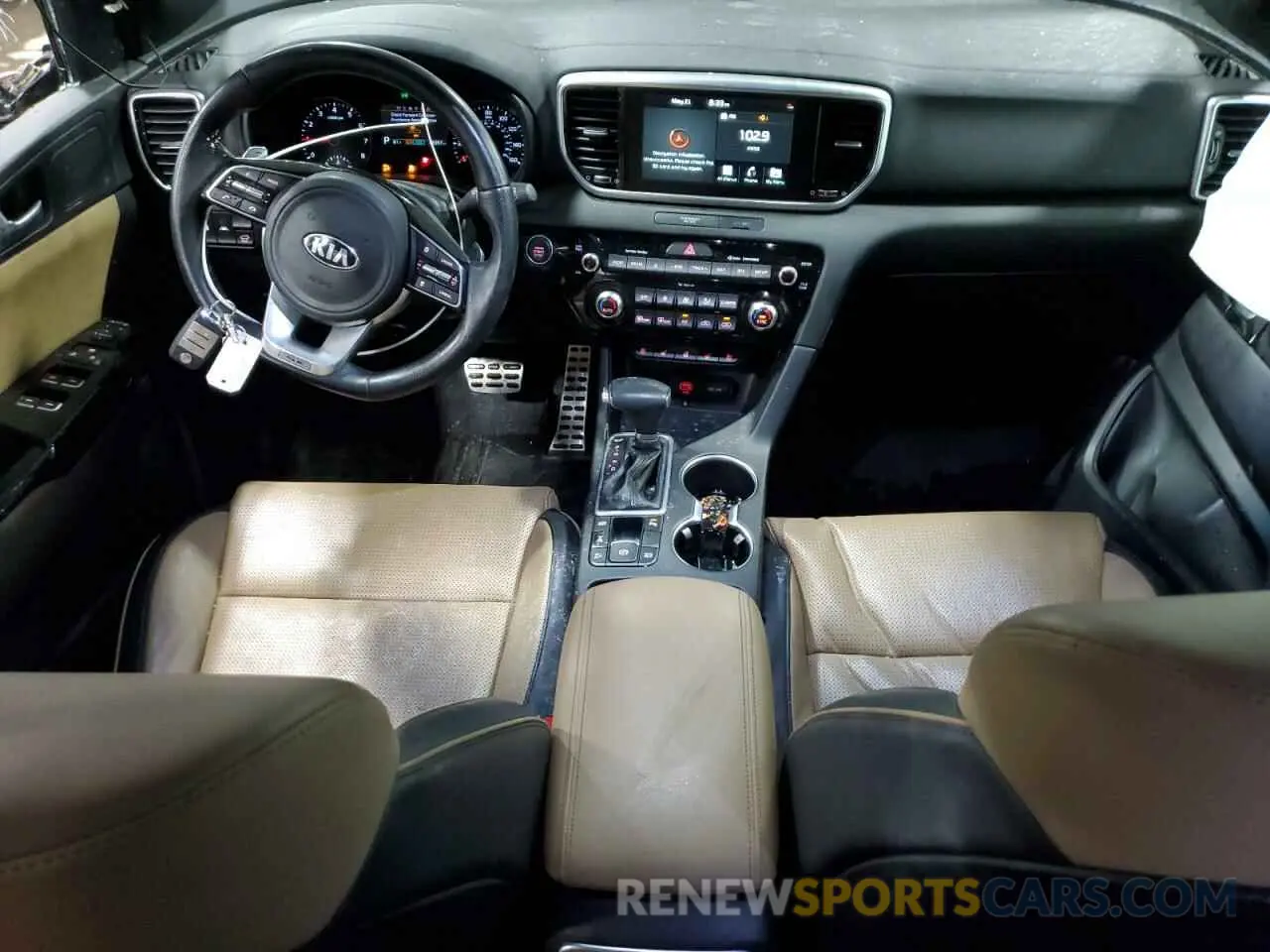 8 Photograph of a damaged car KNDPRCA69L7800834 KIA SPORTAGE 2020