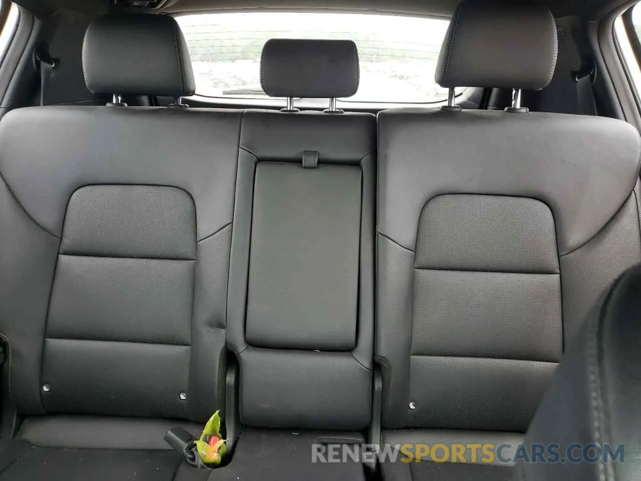 10 Photograph of a damaged car KNDP63AC2M7894118 KIA SPORTAGE 2021