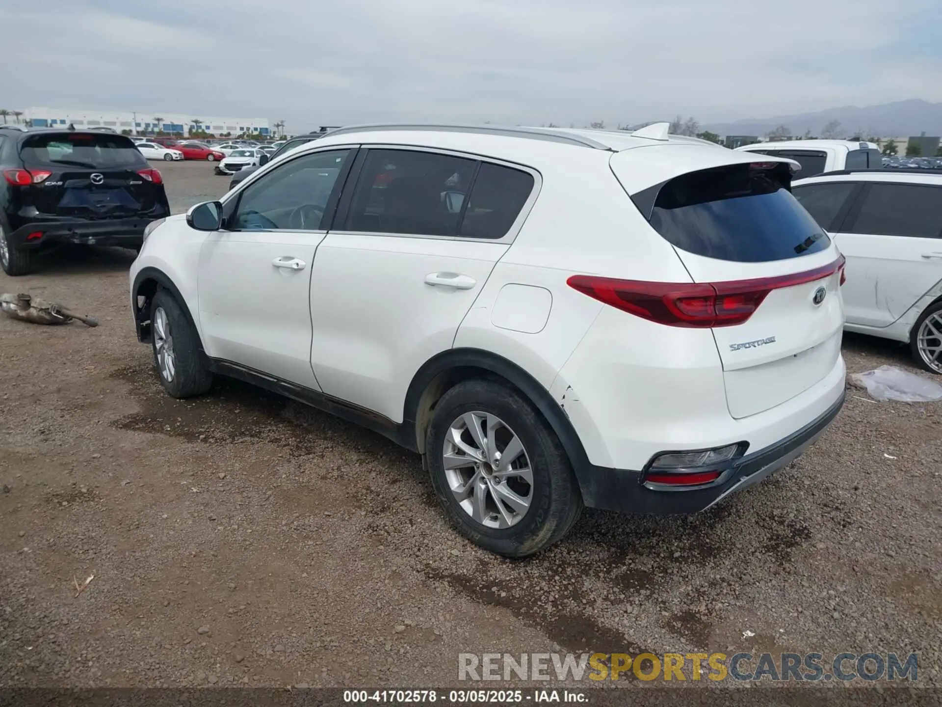 3 Photograph of a damaged car KNDP63AC2M7926839 KIA SPORTAGE 2021