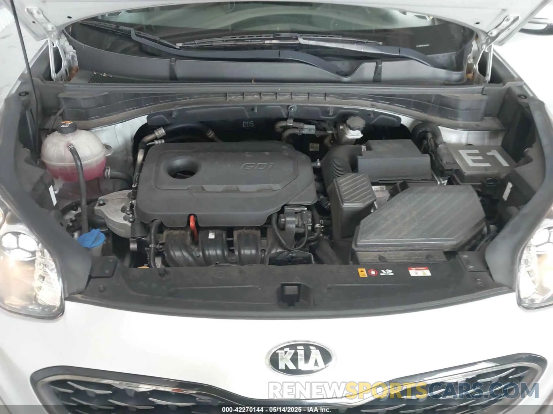 10 Photograph of a damaged car KNDP63AC3M7927658 KIA SPORTAGE 2021