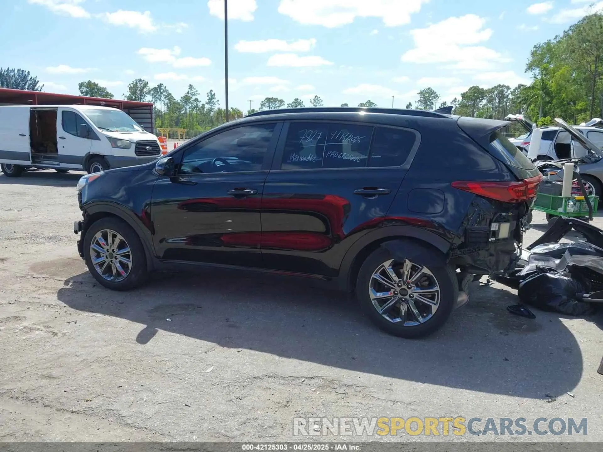 14 Photograph of a damaged car KNDP63AC6M7872803 KIA SPORTAGE 2021