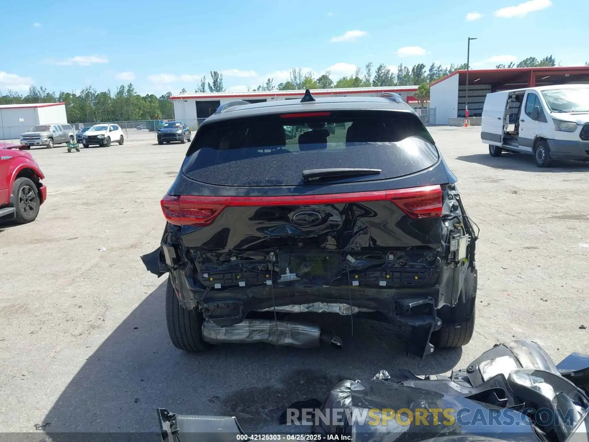 16 Photograph of a damaged car KNDP63AC6M7872803 KIA SPORTAGE 2021