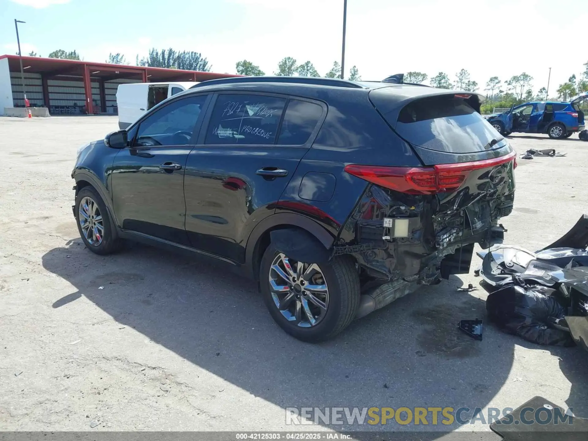 3 Photograph of a damaged car KNDP63AC6M7872803 KIA SPORTAGE 2021
