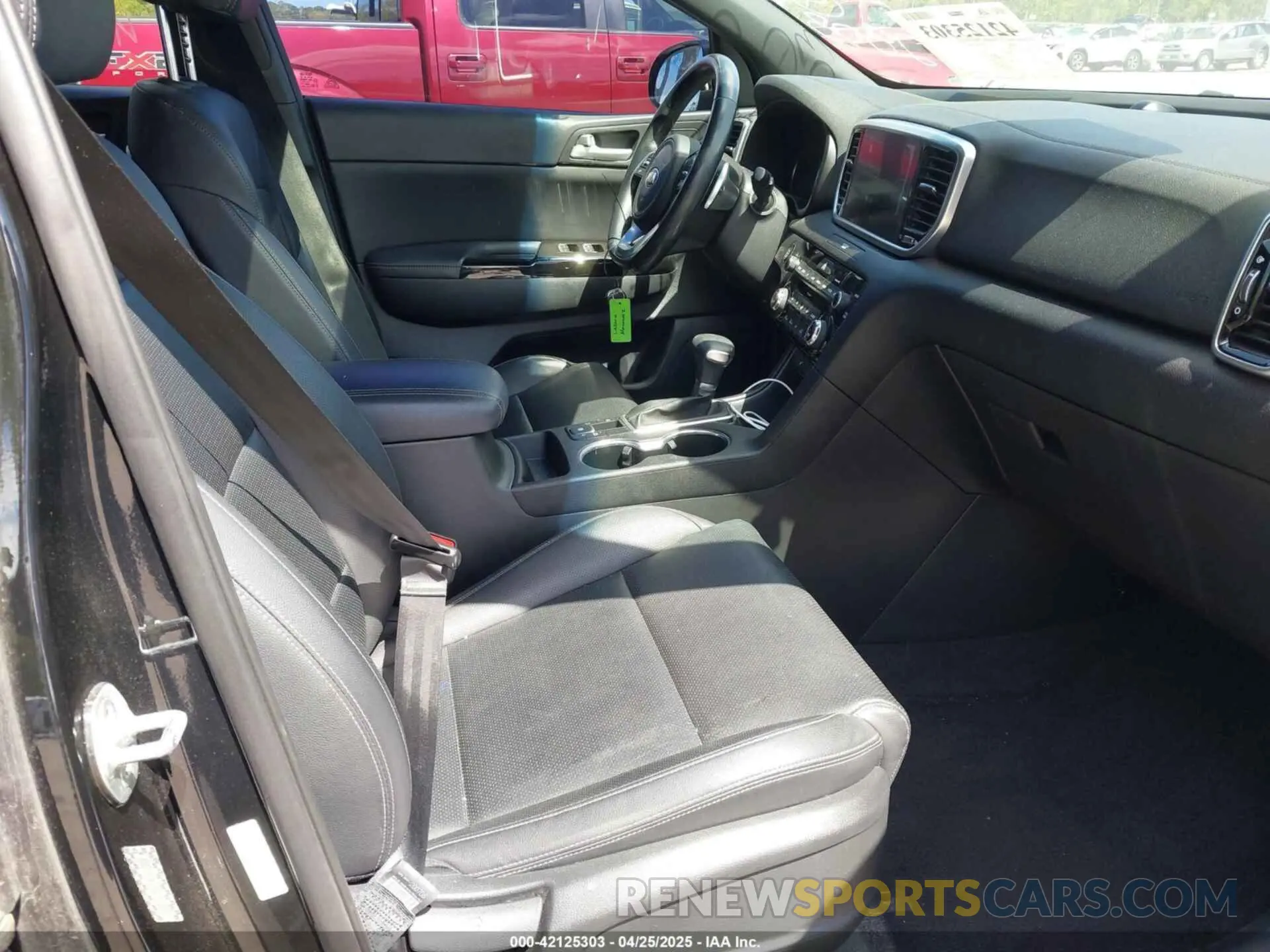 5 Photograph of a damaged car KNDP63AC6M7872803 KIA SPORTAGE 2021