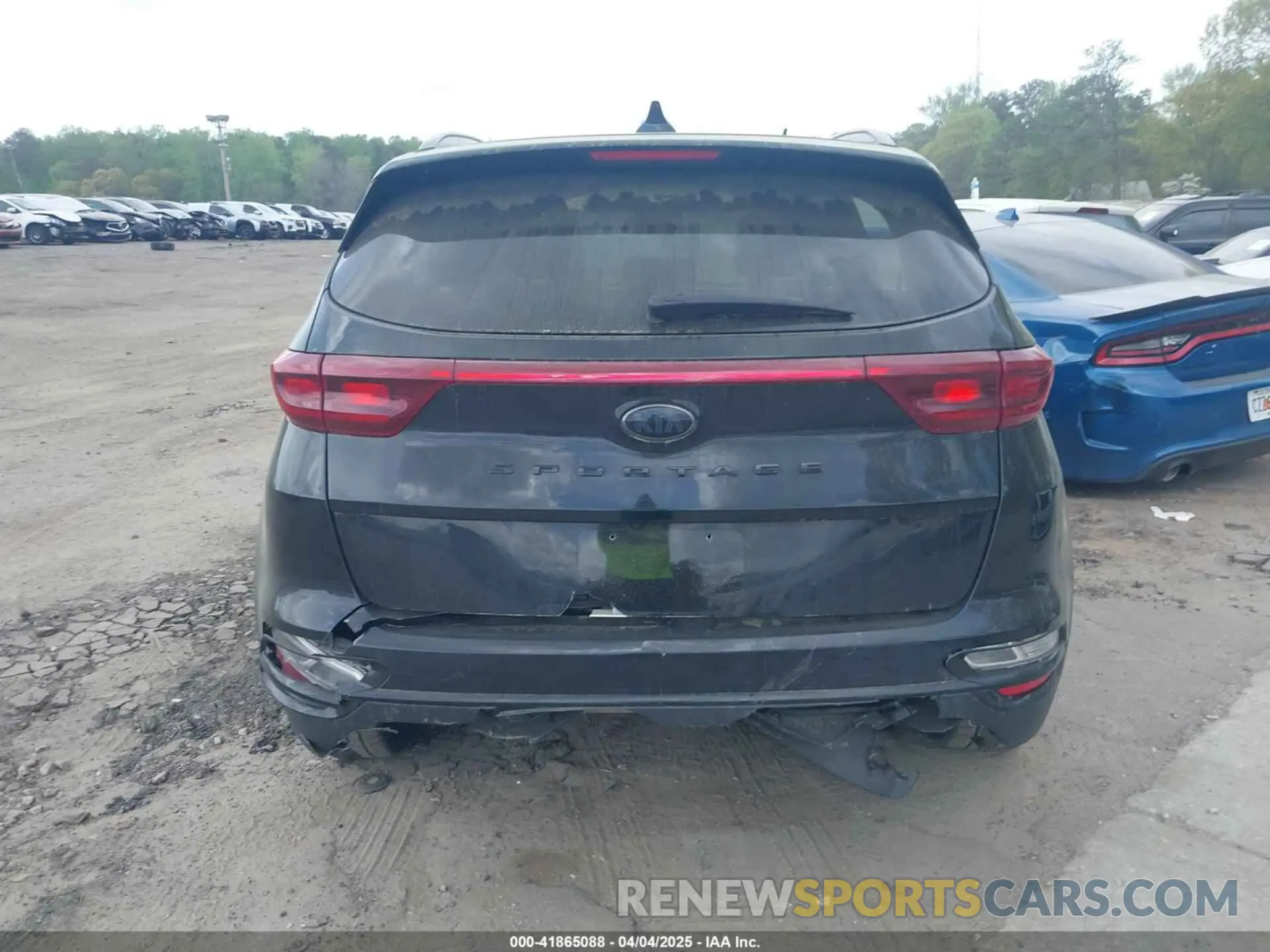 16 Photograph of a damaged car KNDP63ACXM7890933 KIA SPORTAGE 2021