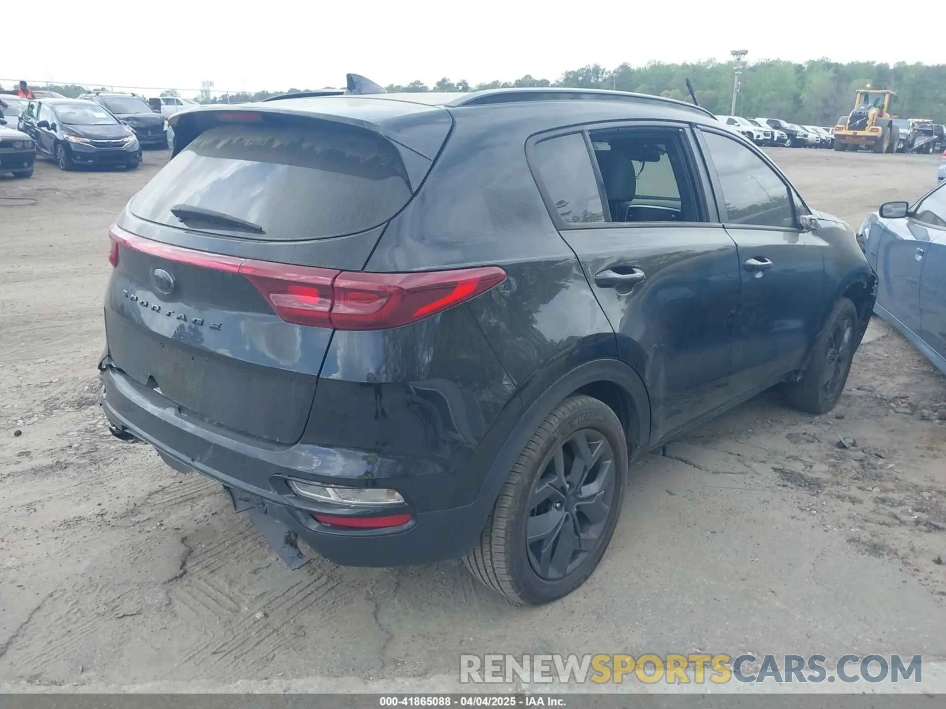 4 Photograph of a damaged car KNDP63ACXM7890933 KIA SPORTAGE 2021