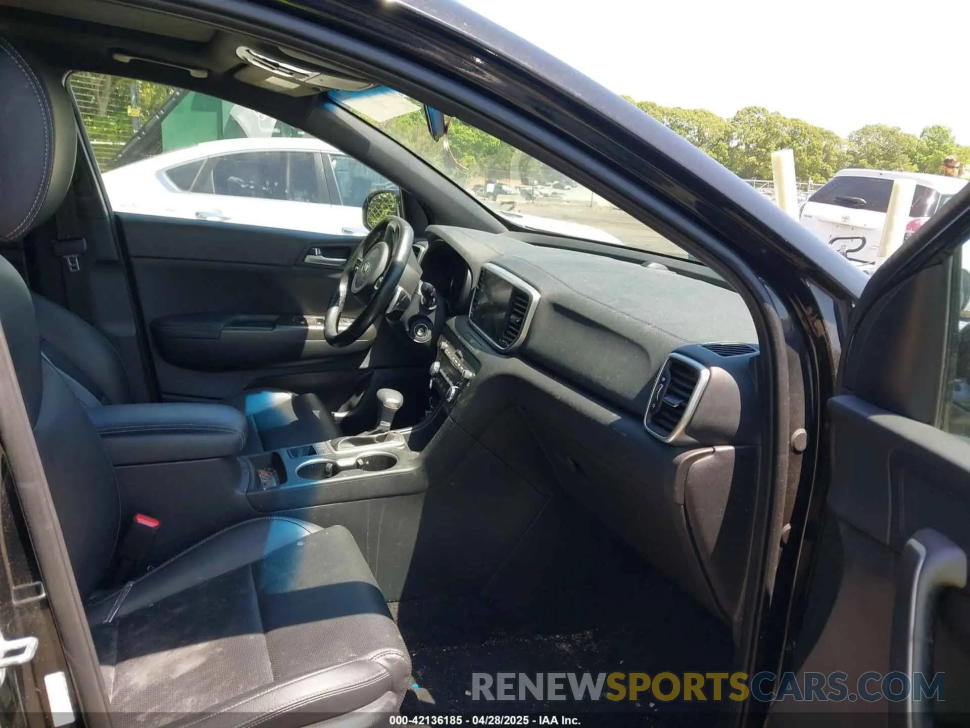 5 Photograph of a damaged car KNDP6CAC1M7852538 KIA SPORTAGE 2021