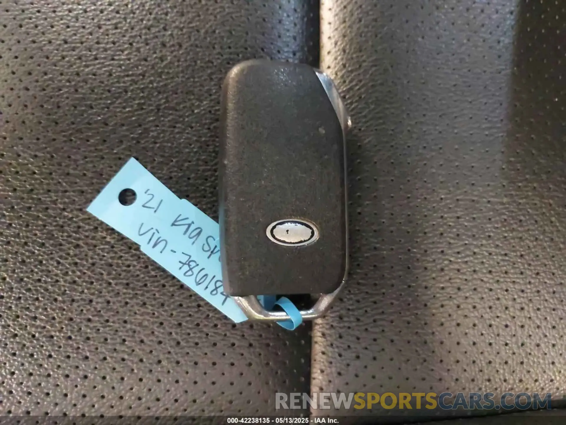 11 Photograph of a damaged car KNDP6CAC1M7867184 KIA SPORTAGE 2021