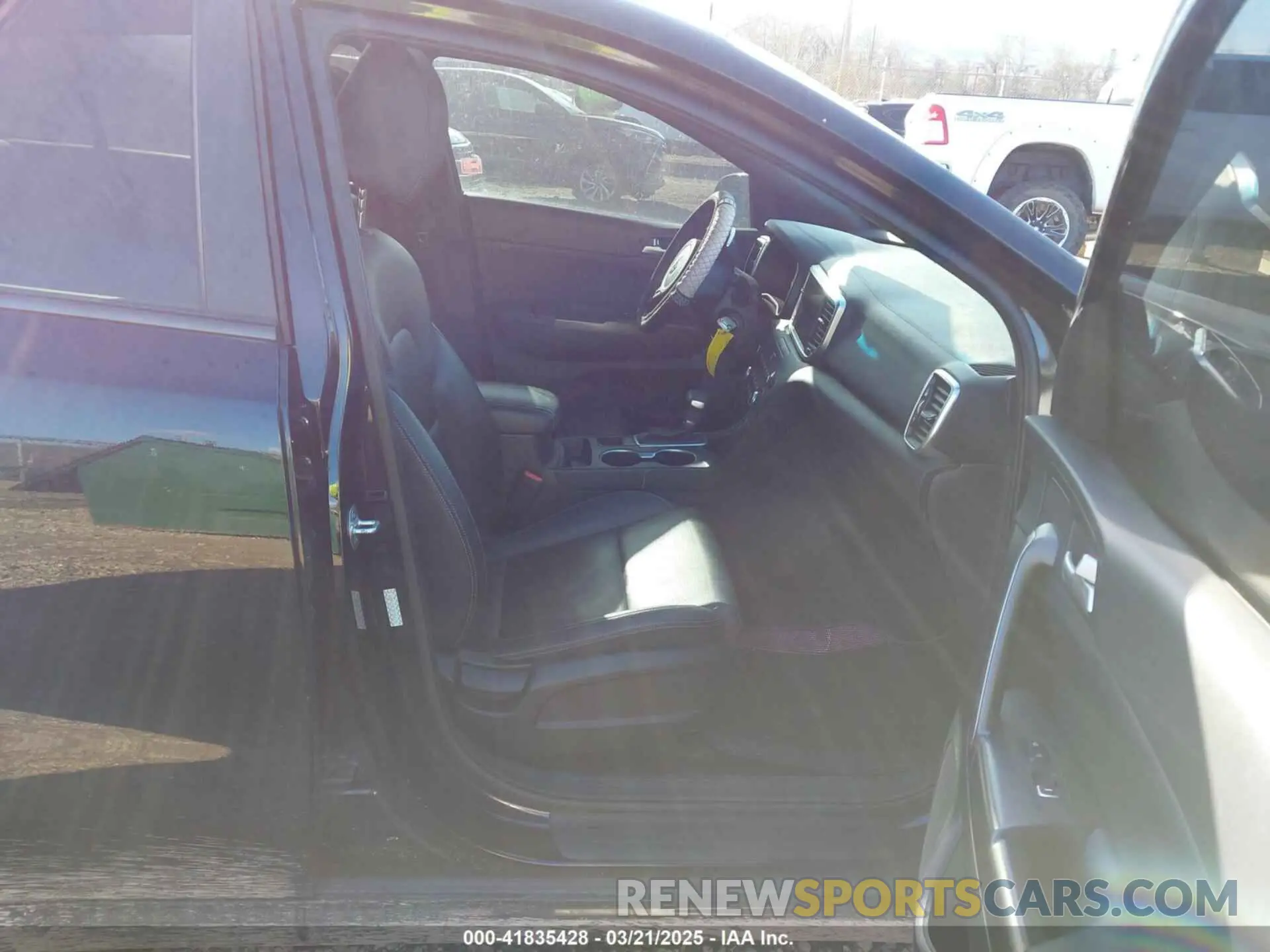 5 Photograph of a damaged car KNDP6CAC3M7854176 KIA SPORTAGE 2021