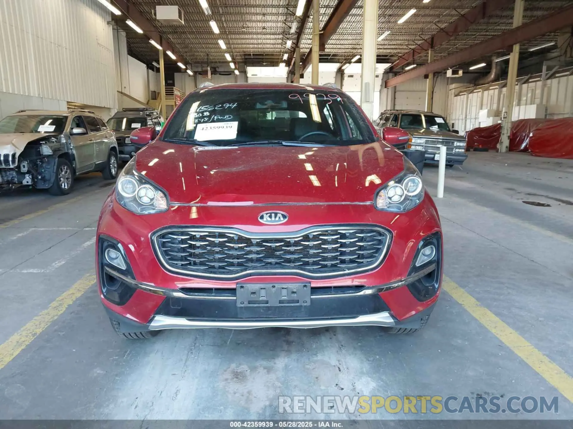11 Photograph of a damaged car KNDP6CAC5M7925636 KIA SPORTAGE 2021