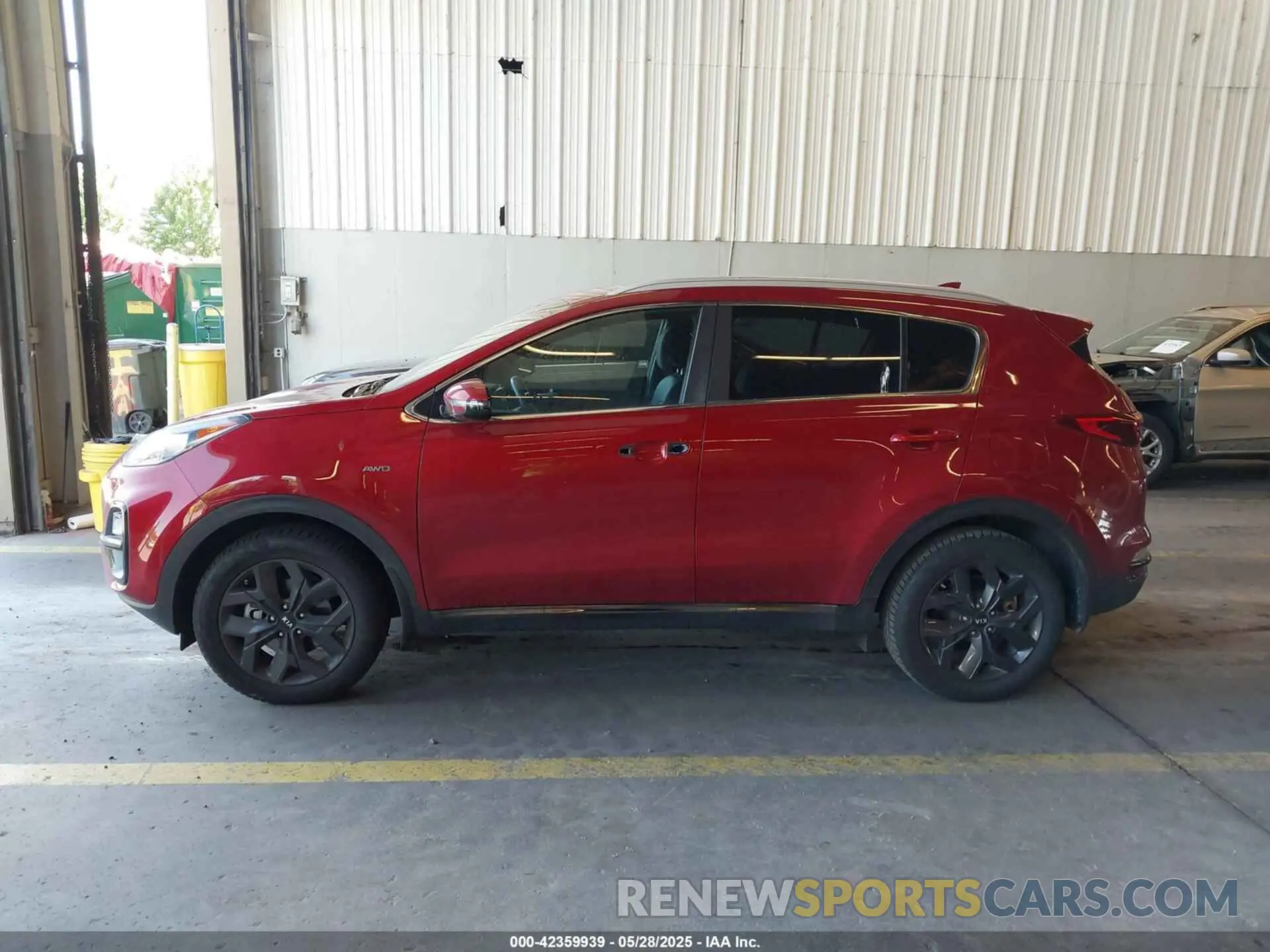 13 Photograph of a damaged car KNDP6CAC5M7925636 KIA SPORTAGE 2021