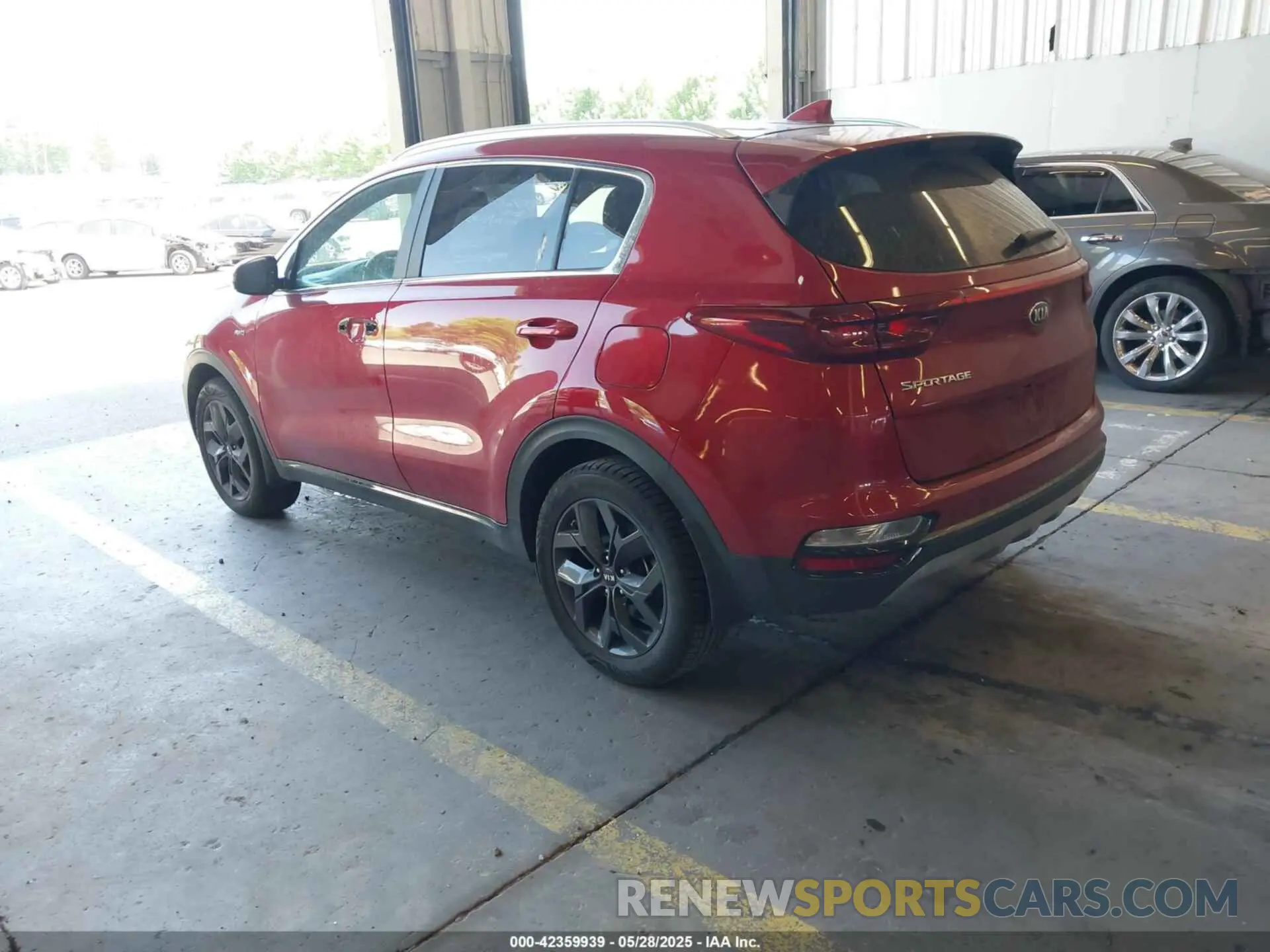 3 Photograph of a damaged car KNDP6CAC5M7925636 KIA SPORTAGE 2021
