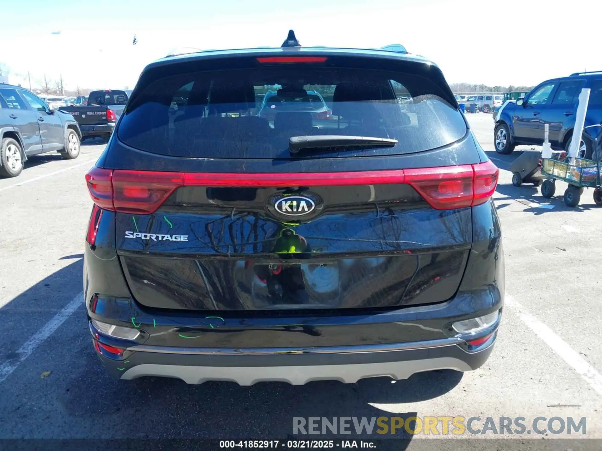 16 Photograph of a damaged car KNDP6CAC6M7887592 KIA SPORTAGE 2021