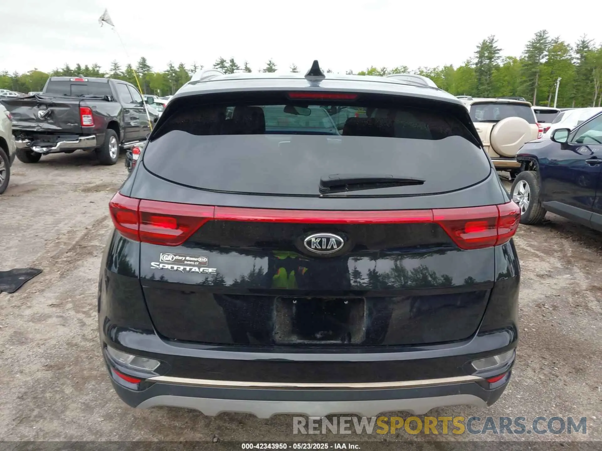 16 Photograph of a damaged car KNDP6CAC6M7897040 KIA SPORTAGE 2021