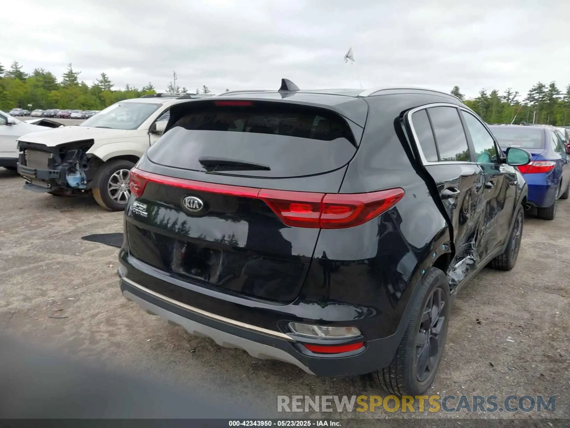 4 Photograph of a damaged car KNDP6CAC6M7897040 KIA SPORTAGE 2021