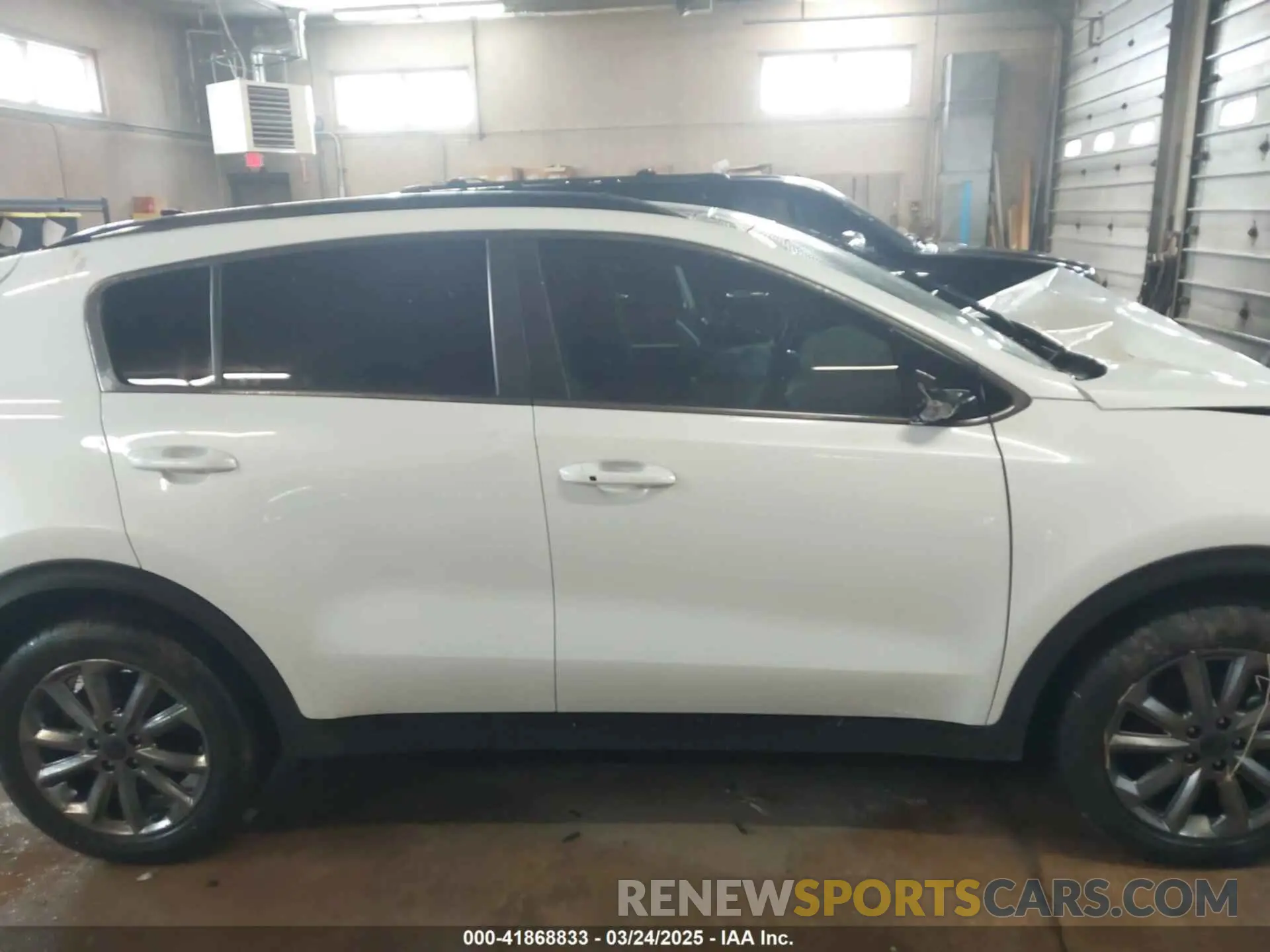 12 Photograph of a damaged car KNDP6CAC7M7888685 KIA SPORTAGE 2021