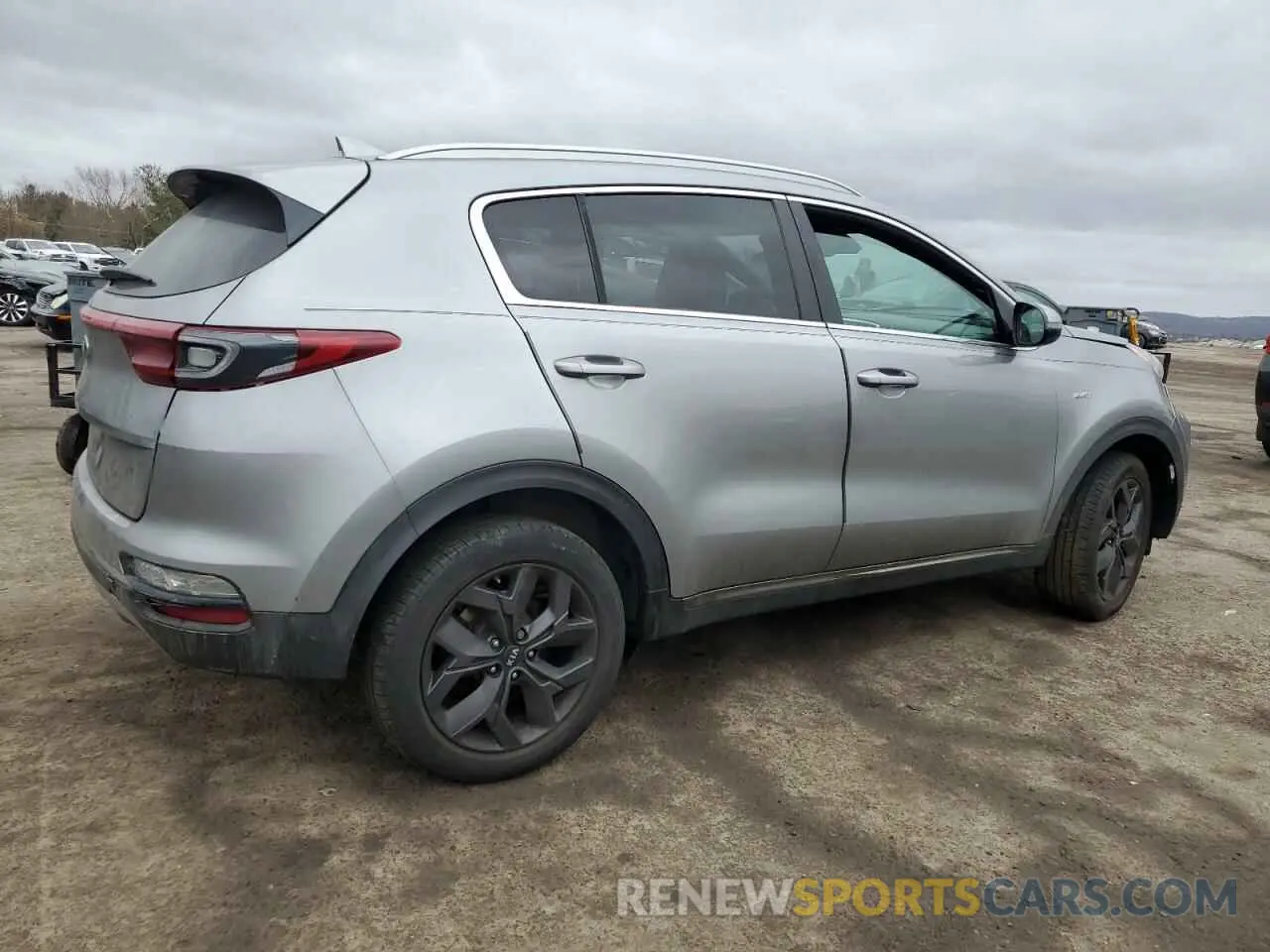 3 Photograph of a damaged car KNDP6CAC7M7888945 KIA SPORTAGE 2021
