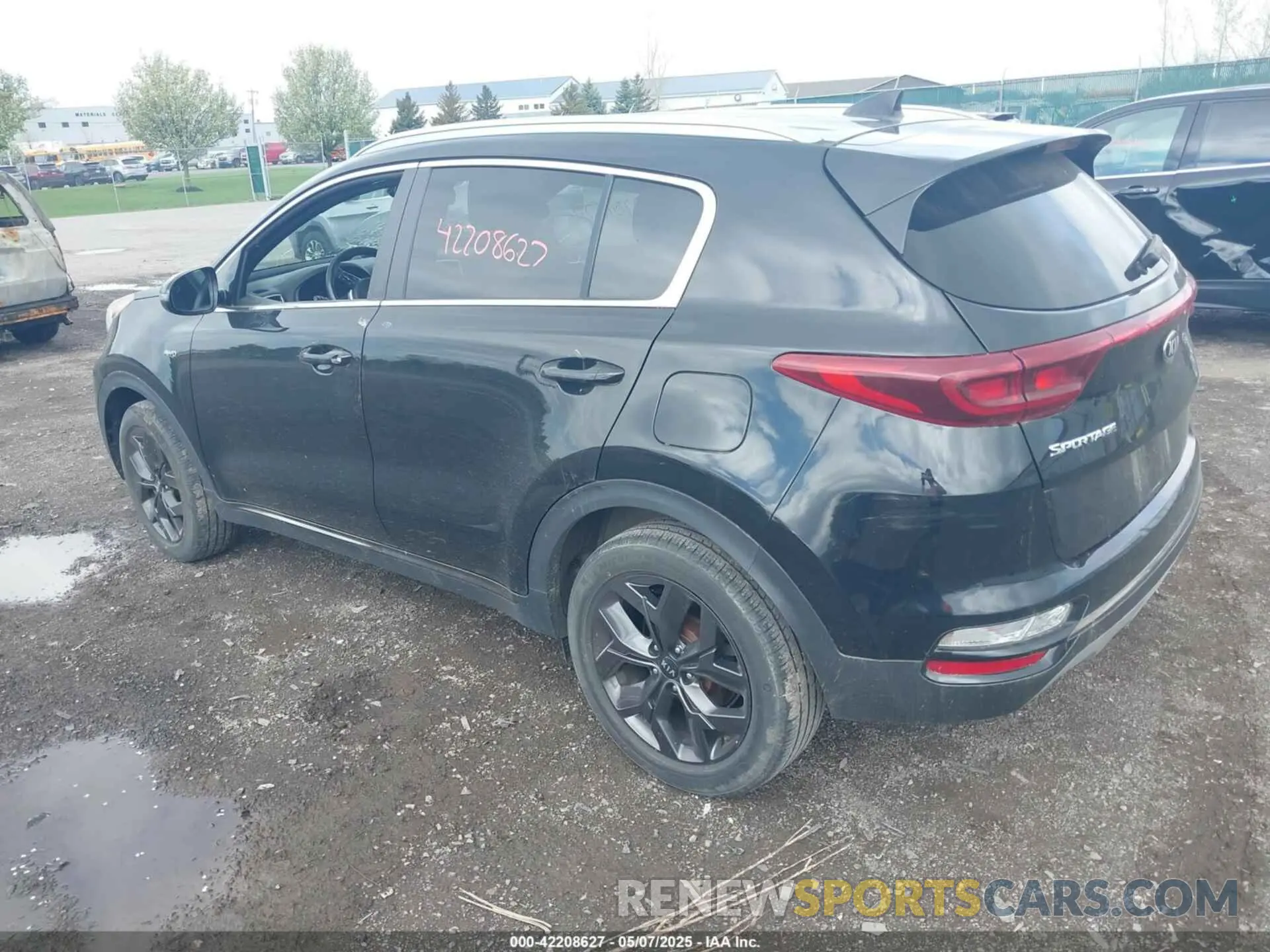 3 Photograph of a damaged car KNDP6CACXM7848732 KIA SPORTAGE 2021
