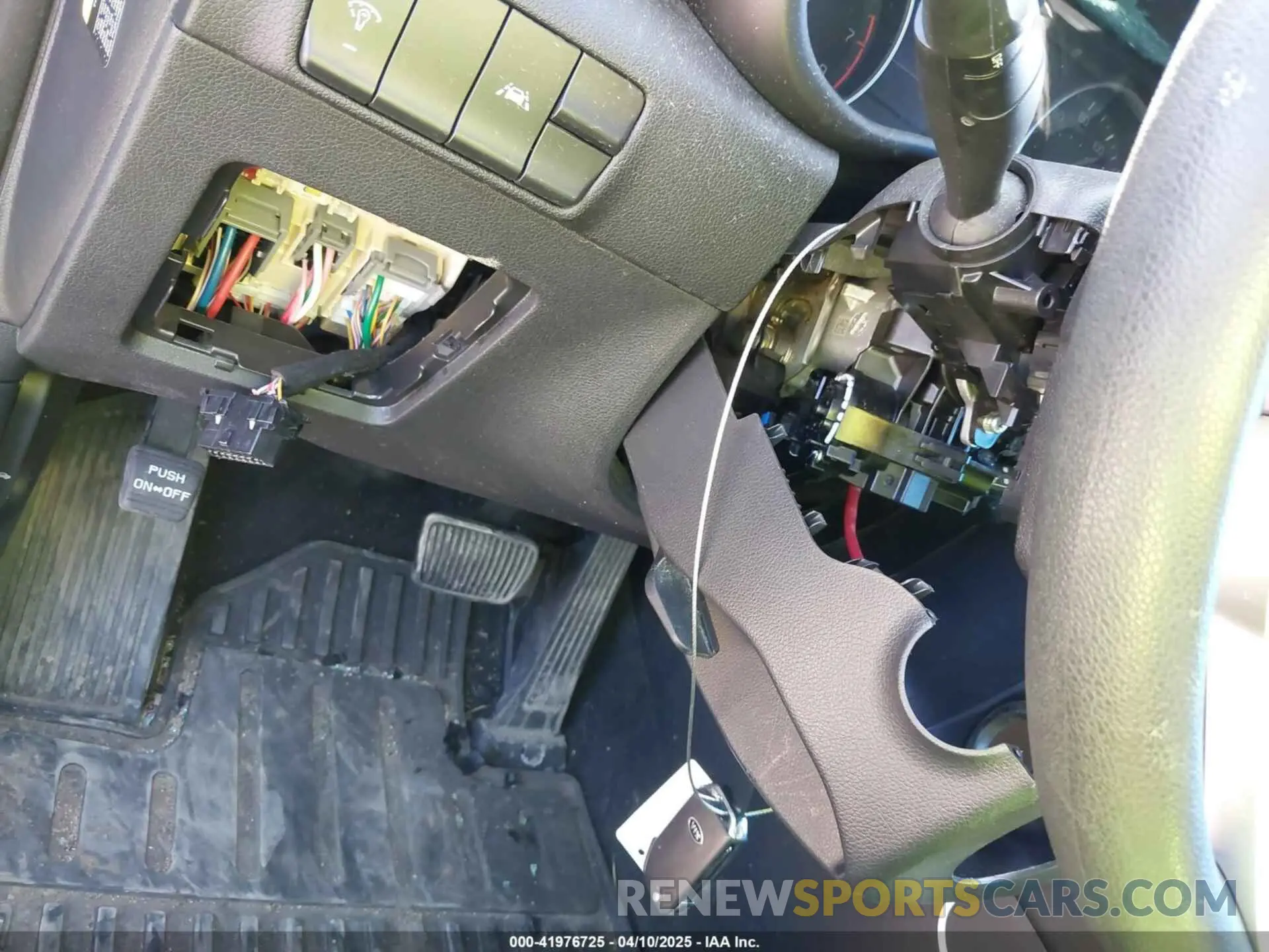 18 Photograph of a damaged car KNDPM3AC0M7854464 KIA SPORTAGE 2021