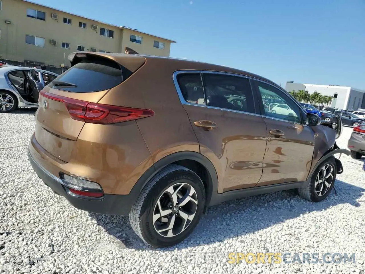 3 Photograph of a damaged car KNDPM3AC0M7870468 KIA SPORTAGE 2021