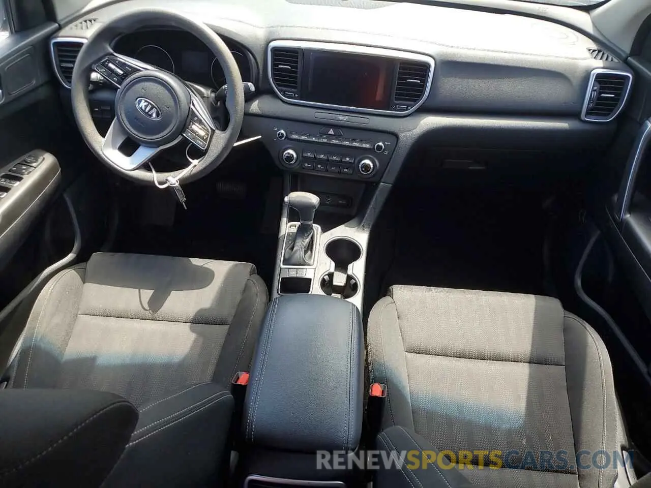 8 Photograph of a damaged car KNDPM3AC0M7911696 KIA SPORTAGE 2021