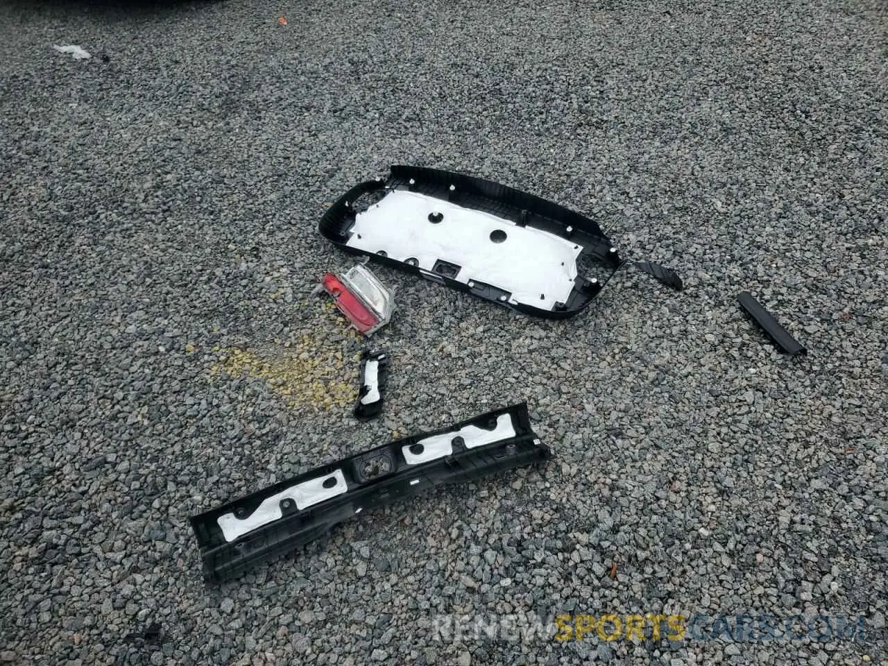 13 Photograph of a damaged car KNDPM3AC0M7922147 KIA SPORTAGE 2021