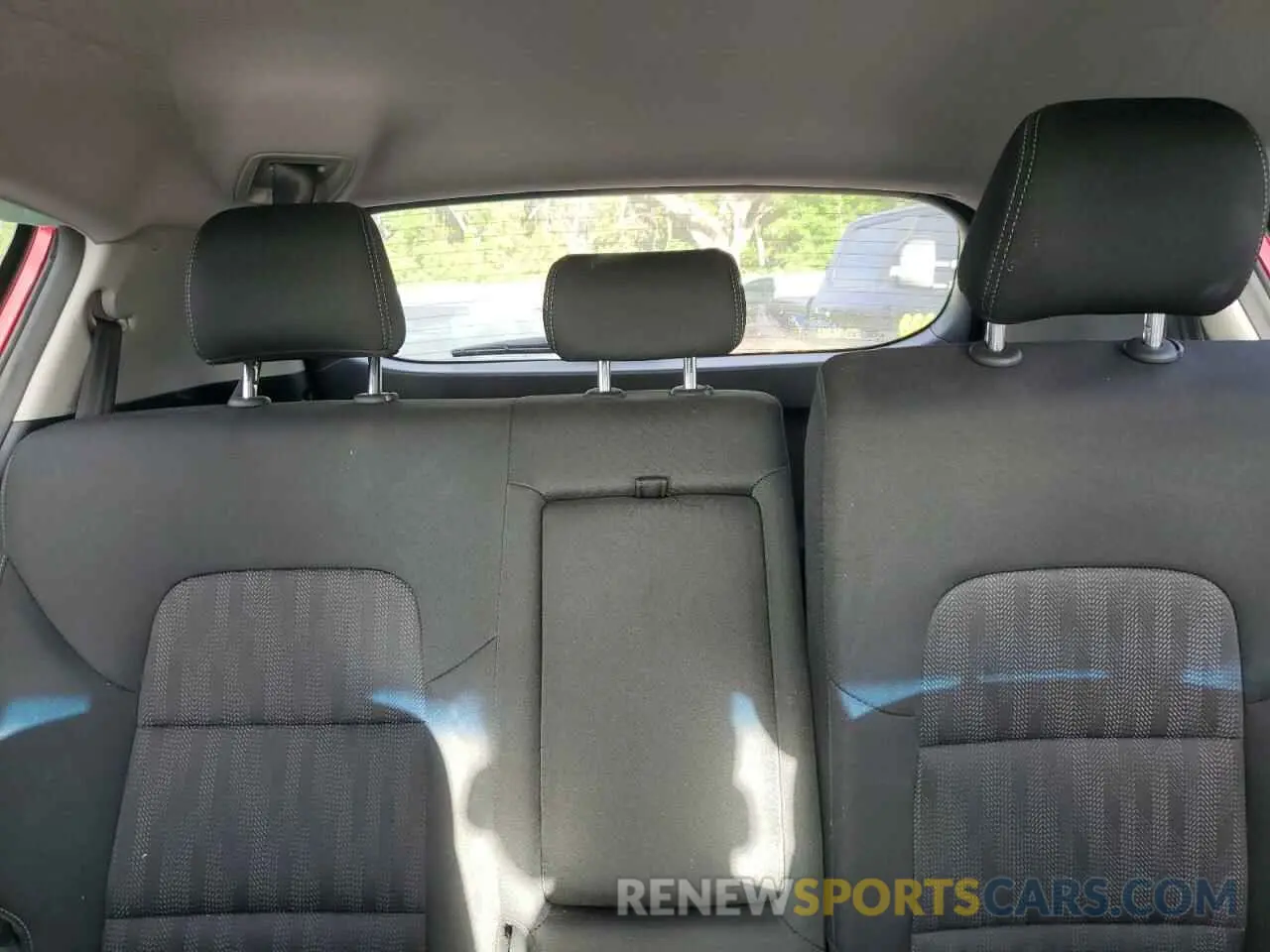 10 Photograph of a damaged car KNDPM3AC0M7926716 KIA SPORTAGE 2021