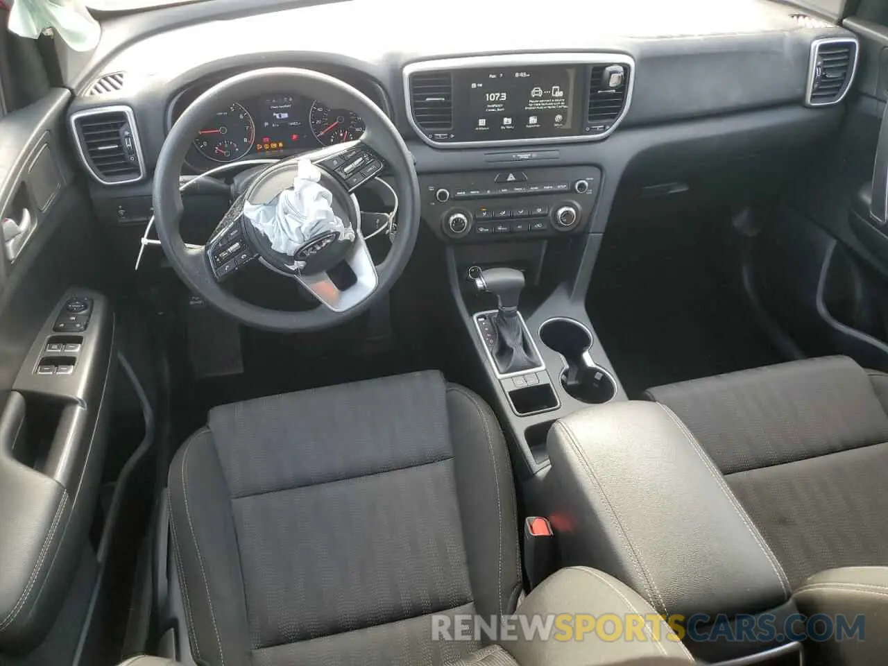 8 Photograph of a damaged car KNDPM3AC0M7926716 KIA SPORTAGE 2021