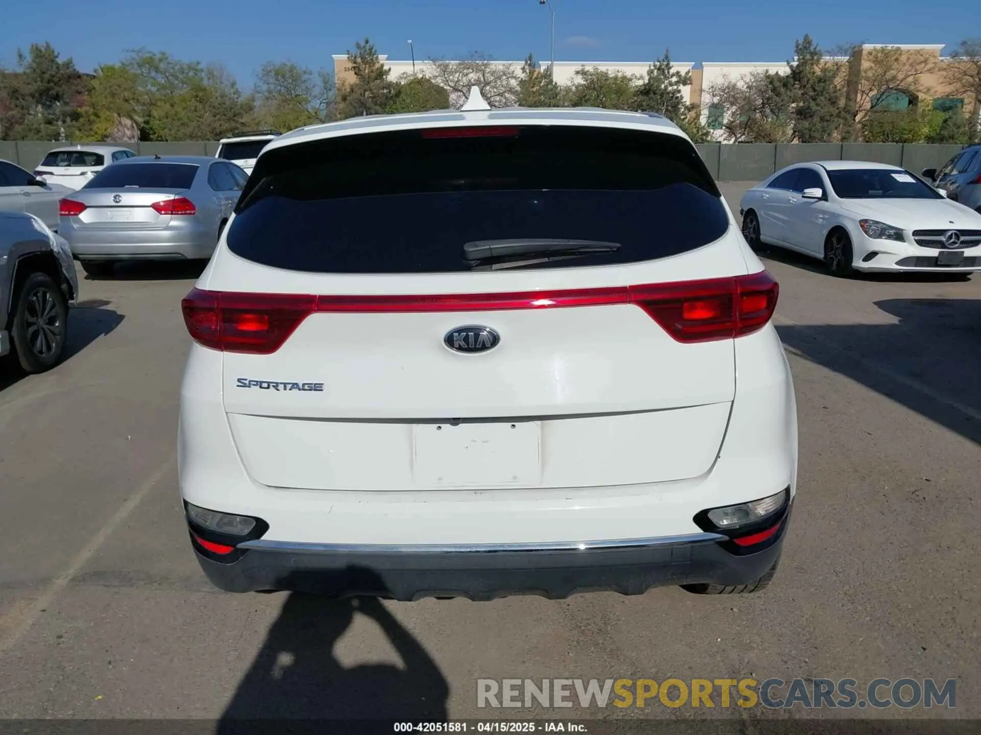 15 Photograph of a damaged car KNDPM3AC1M7855462 KIA SPORTAGE 2021