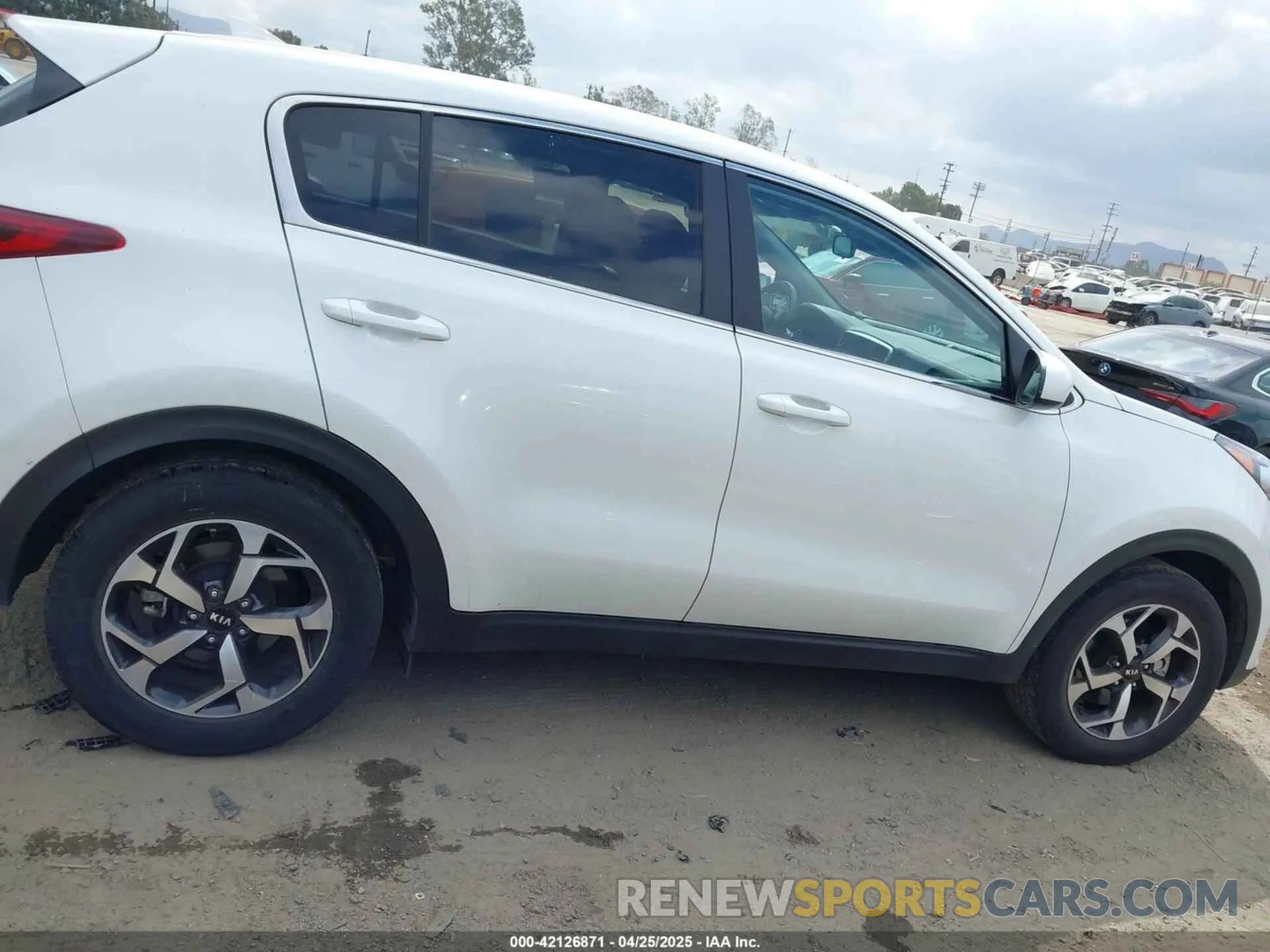 13 Photograph of a damaged car KNDPM3AC1M7893161 KIA SPORTAGE 2021