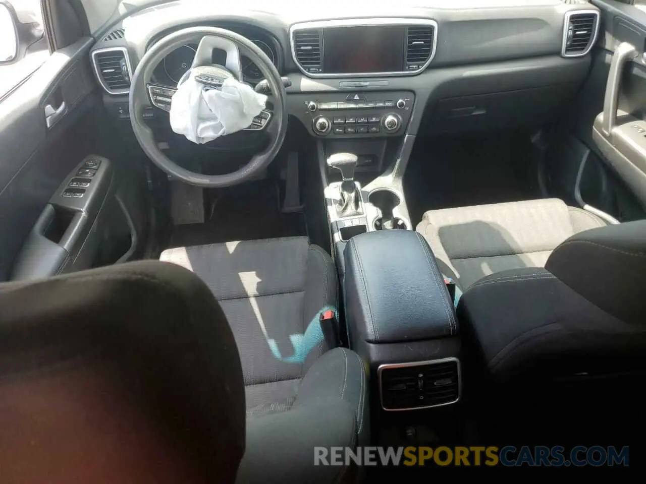 8 Photograph of a damaged car KNDPM3AC1M7904286 KIA SPORTAGE 2021