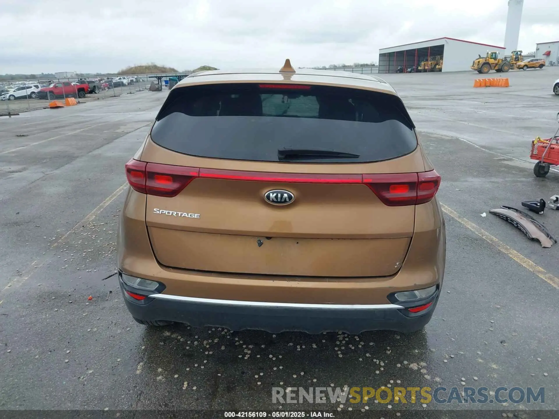 17 Photograph of a damaged car KNDPM3AC2M7854658 KIA SPORTAGE 2021