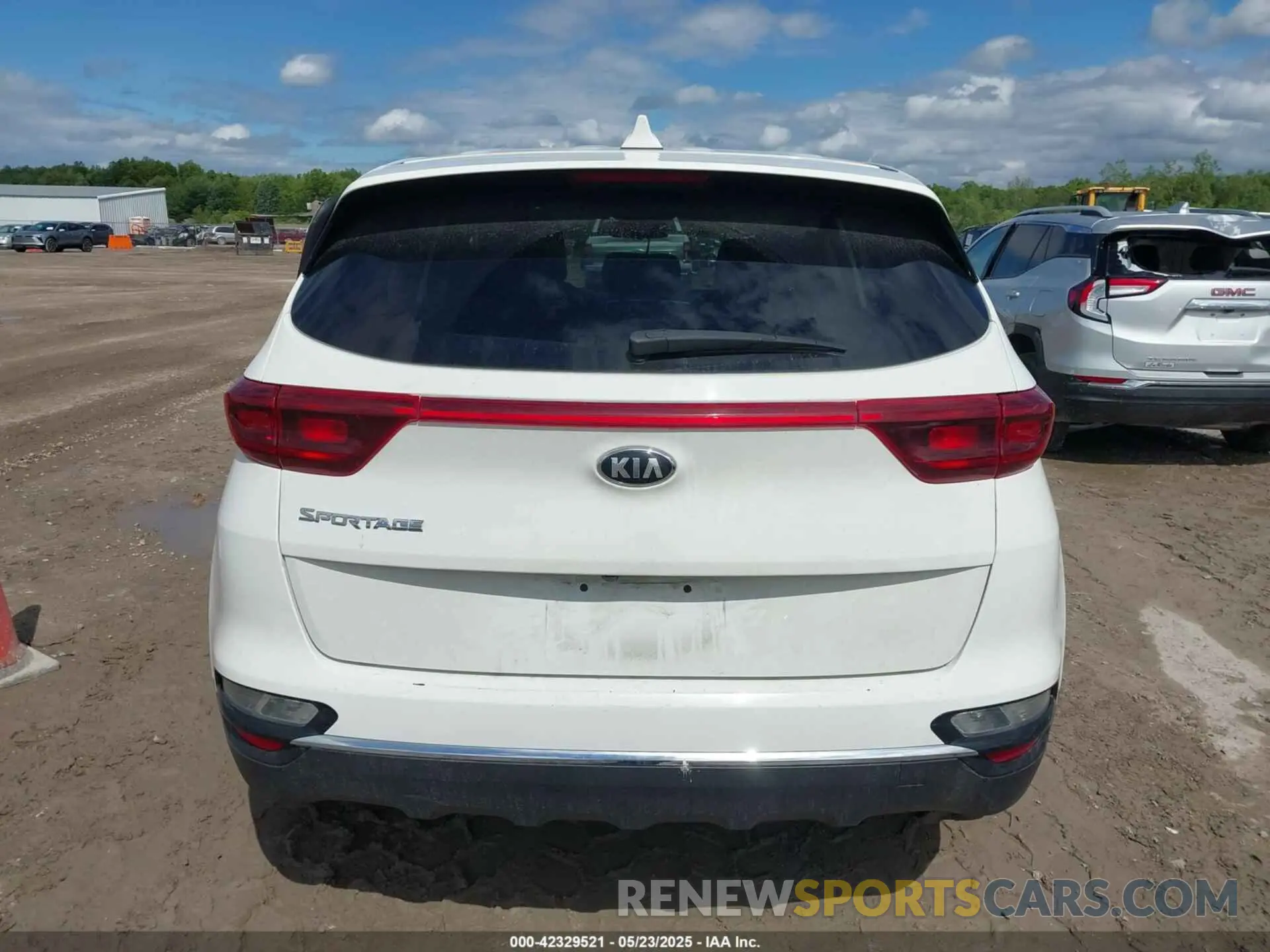 15 Photograph of a damaged car KNDPM3AC2M7867295 KIA SPORTAGE 2021