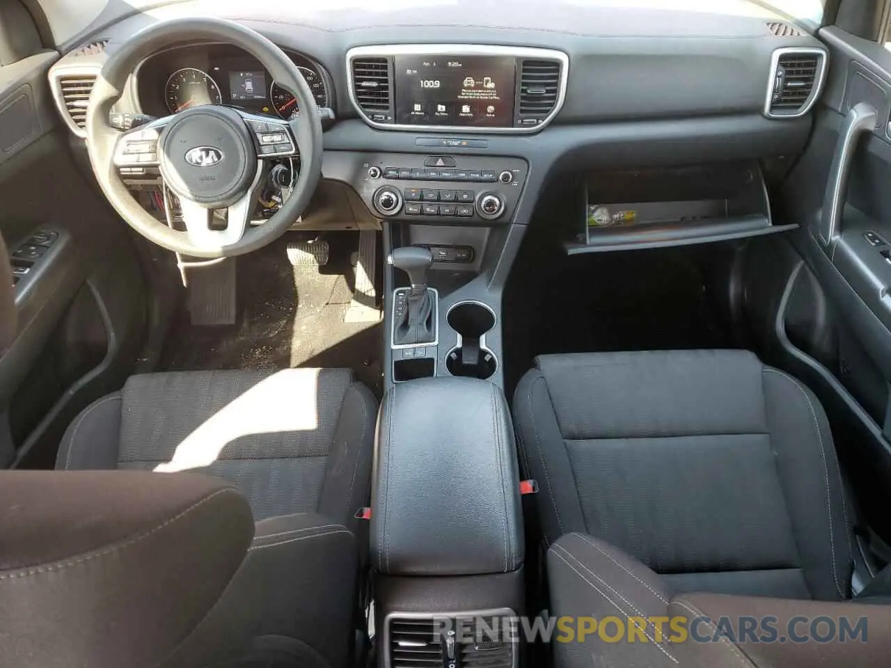 8 Photograph of a damaged car KNDPM3AC2M7870262 KIA SPORTAGE 2021