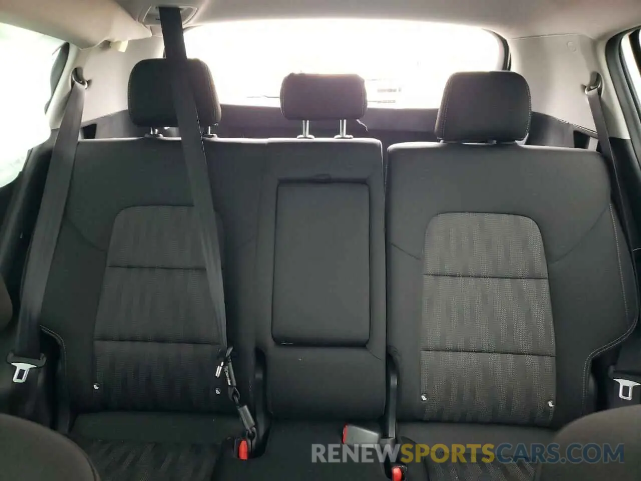 10 Photograph of a damaged car KNDPM3AC2M7892696 KIA SPORTAGE 2021