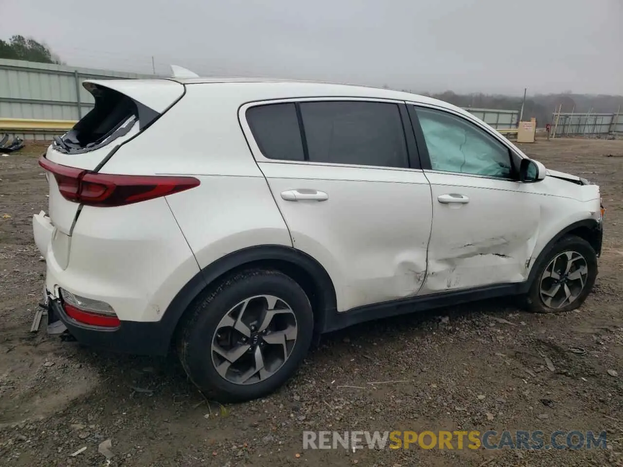 3 Photograph of a damaged car KNDPM3AC2M7892696 KIA SPORTAGE 2021