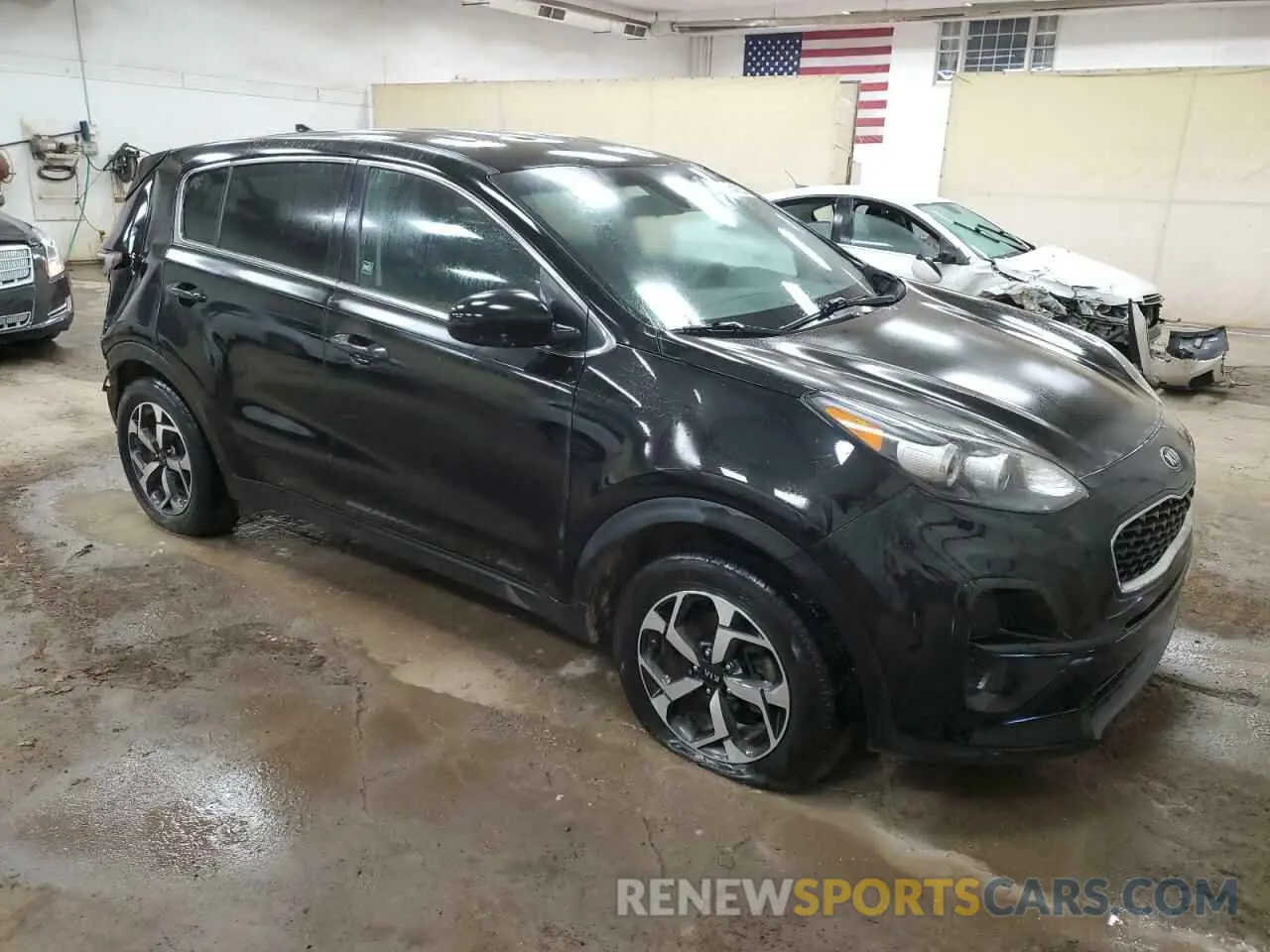 4 Photograph of a damaged car KNDPM3AC2M7902675 KIA SPORTAGE 2021
