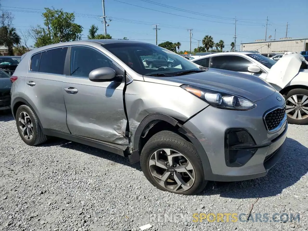 4 Photograph of a damaged car KNDPM3AC2M7942559 KIA SPORTAGE 2021