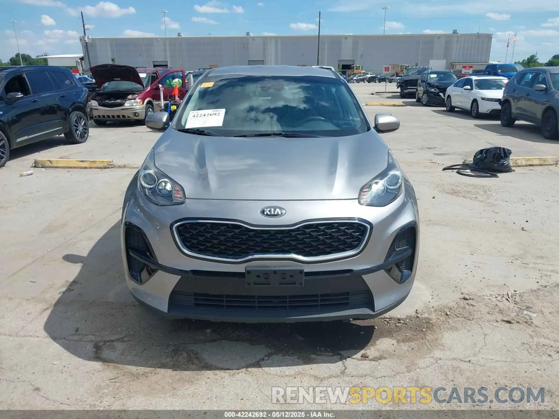 12 Photograph of a damaged car KNDPM3AC3M7842843 KIA SPORTAGE 2021