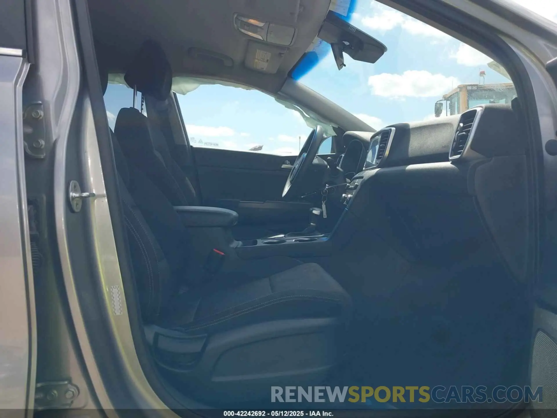 5 Photograph of a damaged car KNDPM3AC3M7842843 KIA SPORTAGE 2021