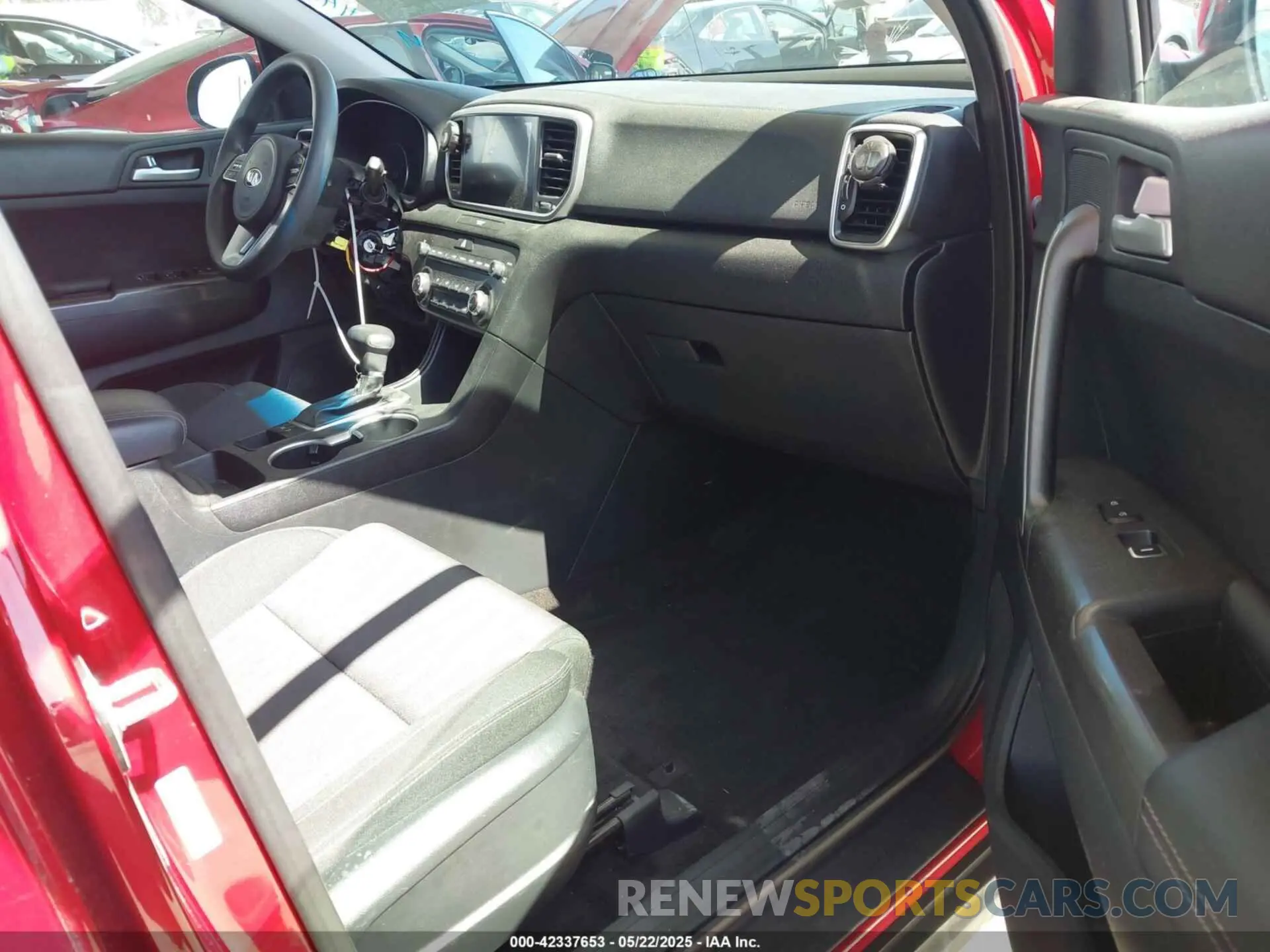 5 Photograph of a damaged car KNDPM3AC3M7843829 KIA SPORTAGE 2021