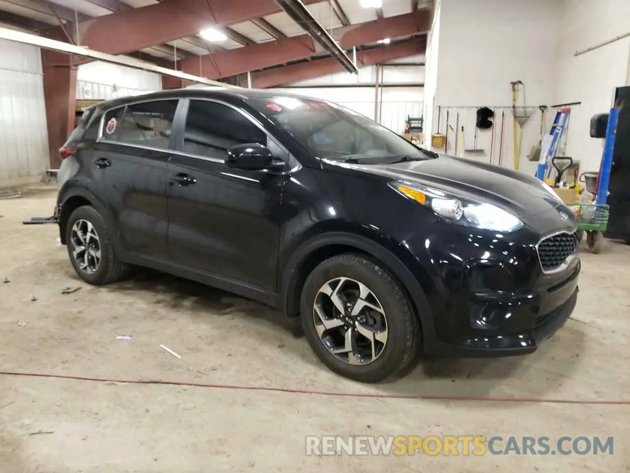 4 Photograph of a damaged car KNDPM3AC3M7844446 KIA SPORTAGE 2021