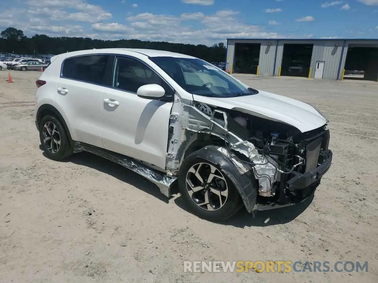 4 Photograph of a damaged car KNDPM3AC3M7932641 KIA SPORTAGE 2021