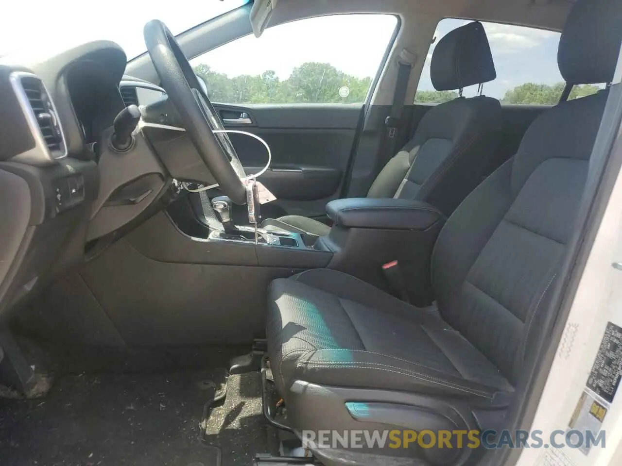 7 Photograph of a damaged car KNDPM3AC3M7932641 KIA SPORTAGE 2021