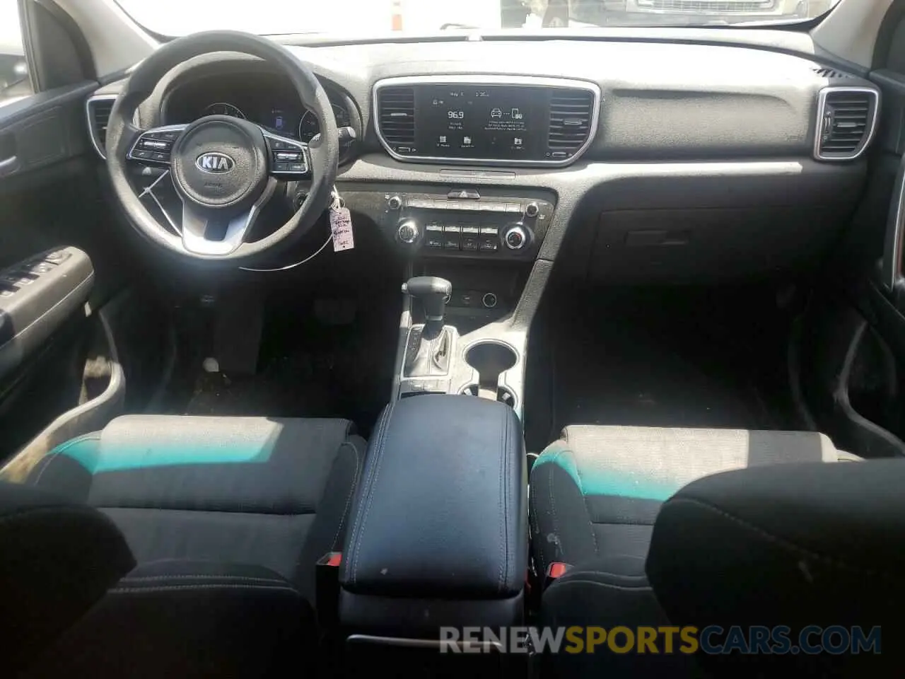 8 Photograph of a damaged car KNDPM3AC3M7932641 KIA SPORTAGE 2021