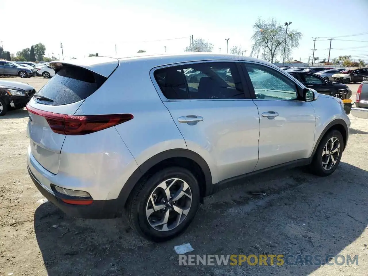 3 Photograph of a damaged car KNDPM3AC4M7863040 KIA SPORTAGE 2021